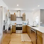 Illume Penthouse Apartment *