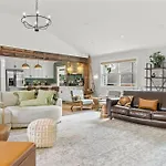 Luxury Oasis - Airport, Downtown, Opry, Holiday home Nashville