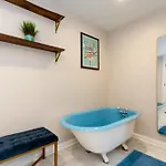 Casa Azul - Boutique 3Br Ranch With Hot Tub & King Beds Holiday home