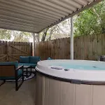 Casa Azul - Boutique 3Br Ranch With Hot Tub & King Beds * Nashville