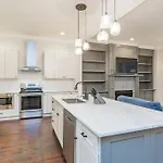 Modern Vacation Home III