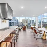 Apartment Hendrix Pool Gym Free Parking Nashville