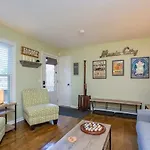 3 Bedroom Only 3 Miles From Downtown * Nashville