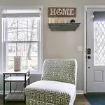 3 Bedroom Cottage Only 3 Miles From Downtown