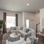 Spacious W Bar & Pool Table & Garage Near Belmont * Nashville
