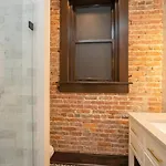 Historic Jewel Walk To Eats & Shops