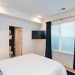 1 5 Miles To Broadway Rooftop Deck W Views Holiday home Nashville