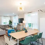 Holiday home 3 King Beds In Hip East Nash 1 Mile To Dwntn