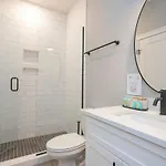 Holiday home 3 King Beds In Hip East Nash 1 Mile To Dwntn *