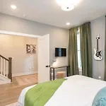 3 King Beds In Hip East Nash 1 Mile To Dwntn Holiday home