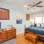 July Discount! Close To Downtown, Yard Holiday home *