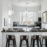 Holiday home Relax Into Urban Chic At A Textured East *