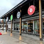 Relaxing In East Nash Walk To Shops And Cafes Holiday home Nashville