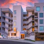 Riverfront Condo With Views 0 7 Miles From Broad