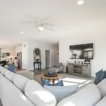 Spacious Only 2 Miles From Downtown *