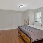 Spacious 3 Bedroom 3 Miles To Dt