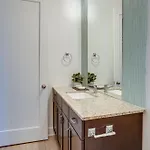 Lofts At 30th - 2 Floor Units Holiday home