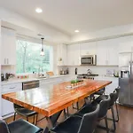 Holiday home Stylish For 12 8th Ave South 6 Beds Nashville