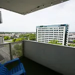 Apartment Traveling Nurses And Professionals Parking Included Pet Friendly Downtown *