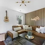 Songbird - Cozy & Centrally Located Apartment *