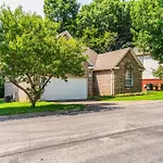 Charming 3Br Antioch Retreat With Fireplace