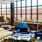 Waymore\'S Guest House