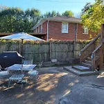 East Retreat, Outdoor Oasis, Sleeps 12, Four Bedrooms *
