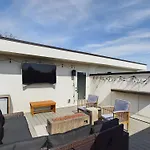 Country Lyric - Mins To Downtown - Rooftop Deck