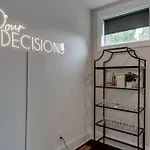 Unforgettable Townhome-close To Broadway-10 Beds! Holiday home