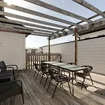 Rooftop Fun, Walk To The Gulch And 12th S Near Broadway Holiday home