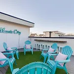 Encore Escape Near Opry With Rooftop Sleep 8