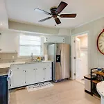Fire Pit-great Neighborhood-15 Min To Broadway *