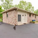 Fire Pit-Great Neighborhood-15 Min To Broadway