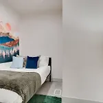 Apartment Chic Condo, 2mi To Downtown, Sleeps 8, By Geodis *
