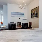 Holiday home Beautiful 3 Bedroom! Near Broadway-12th S-gulch Nashville
