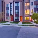 Beautiful 3 Bedroom! Near Broadway-12Th S-Gulch