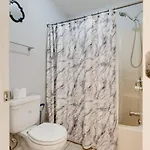 Lovely 2 Bdr With Balcony 2m To Broadway Nashville