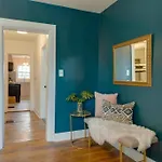 Sleep 8 In Our Cozy Colonial 2miles From Broadway Apartment Nashville