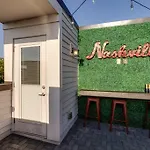 Renovated Pink Palace, Walkable Location