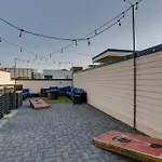 Renovated Pink Palace, Walkable Location Holiday home *