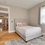 Holiday home Walkable East Nash 3br With Big Yard Near Local Eats Nashville