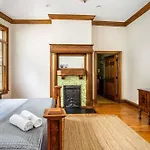Holiday home Prime Location In 12south, Walkable To Shopping & Dining