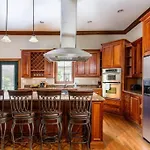 Prime Location In 12south, Walkable To Shopping & Dining *