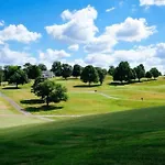 Golf Views, Porch Vibes, 3mi To Broadway!