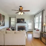 Golf Views, Porch Vibes, 3mi To Broadway! * Nashville