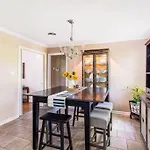 Holiday home Honky Tonk Bar, Minutes To Airport & Broadway *