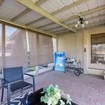 Minutes To Opry, Airport & Broadway Holiday home *