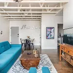Historic Loft 2mi To Broadway On-site Speakeasy Apartment *