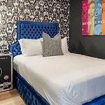 2 Side By Side Units, The Honky Tonk Party Pads, Parking Gym Pool Apartment