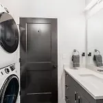 2 Side By Side Units, The Honky Tonk Party Pads, Parking Gym Pool * Nashville